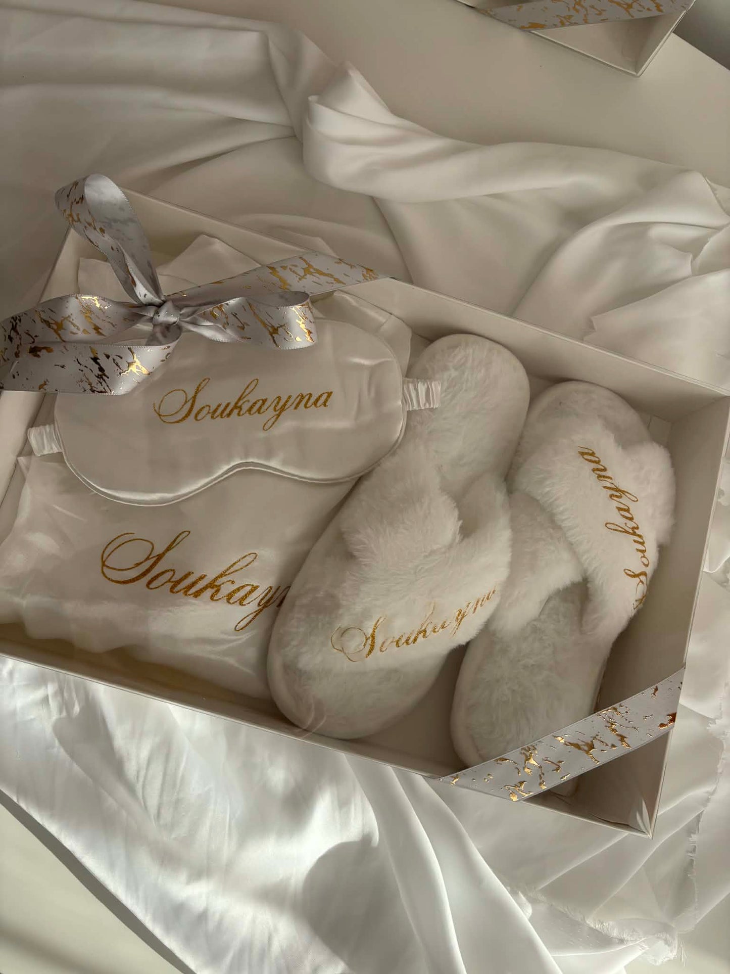 Pack mariée personnalisé complet – panneau de bienvenue & box bride